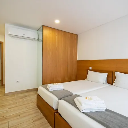 Central Suites 3* São João da Madeira