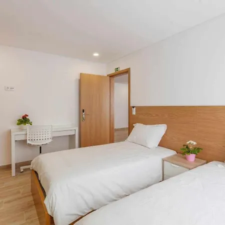 Central Suites 3* São João da Madeira