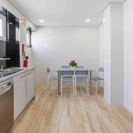 Central Suites 招待所