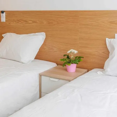 Central Suites 3* São João da Madeira