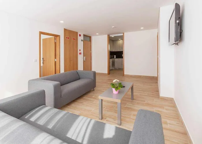 Central Suites 3* São João da Madeira